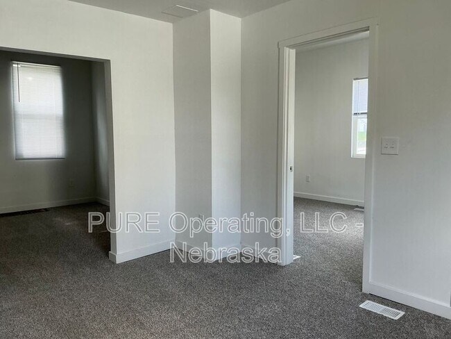 Building Photo - 4245 Burdette St