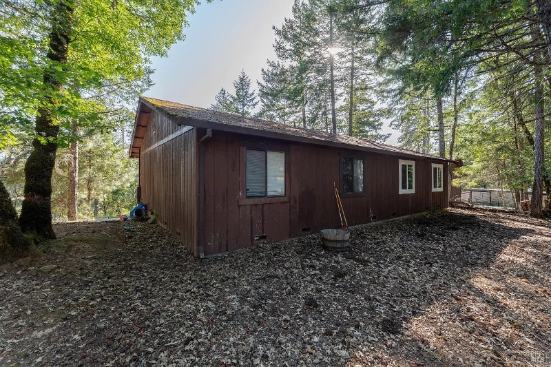 Building Photo - 1608 Daphne Dr