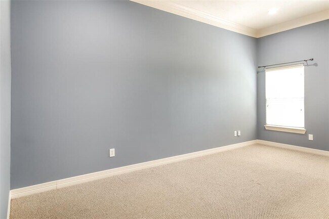 Building Photo - 6014 Hamman St