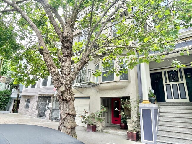 Primary Photo - 1127 Cole St