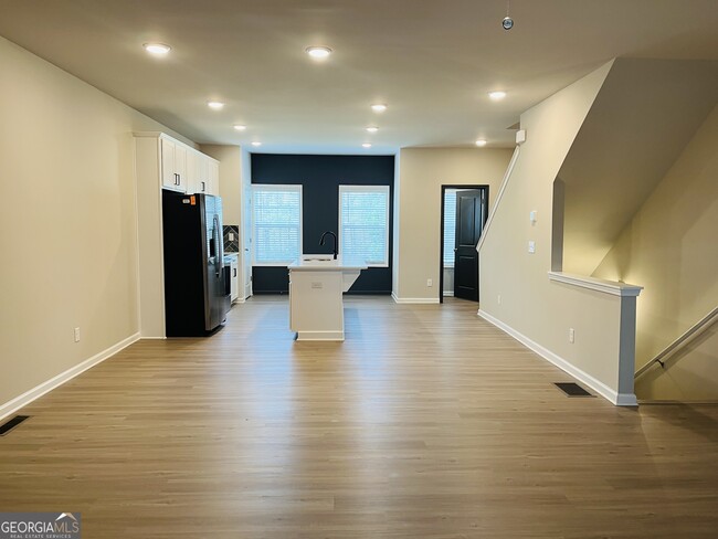 Building Photo - 33 Cobalt Ln