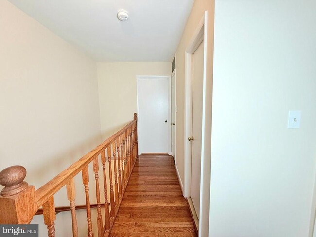 Building Photo - 15008 Cherrydale Dr