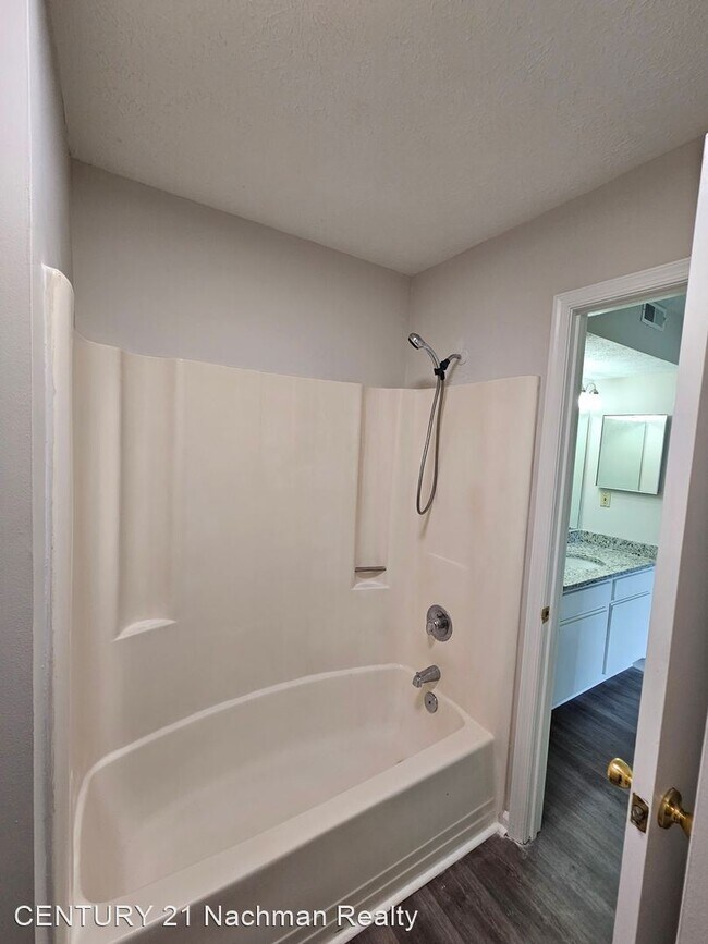 Building Photo - 1 br, 1 bath House - 21 Haverford Court