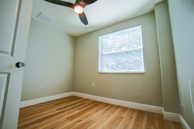 Building Photo - 2900 1st Ave S