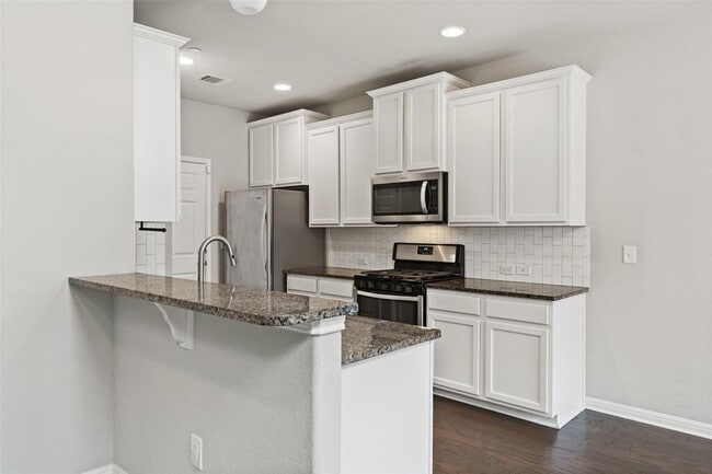 Building Photo - 1615 Airedale Rd