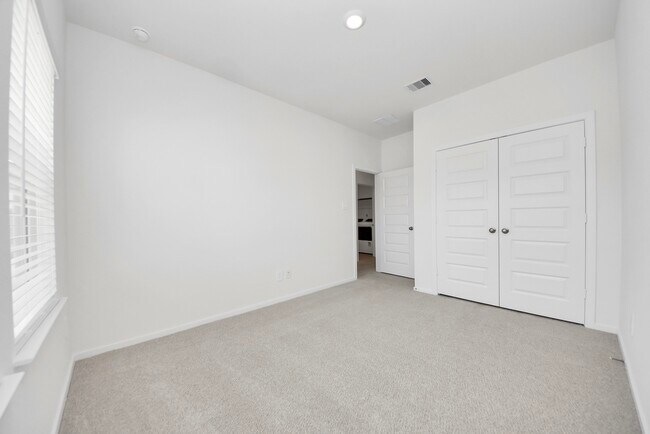 Building Photo - 1043 Cedar Pl Ln