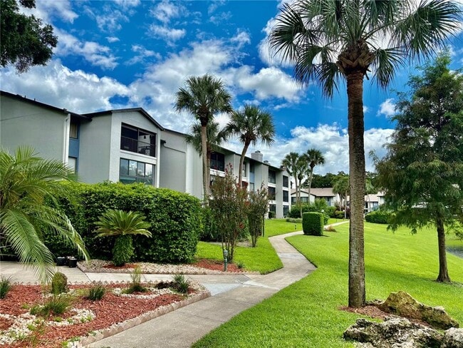 Building Photo - 1 Escondido Cir