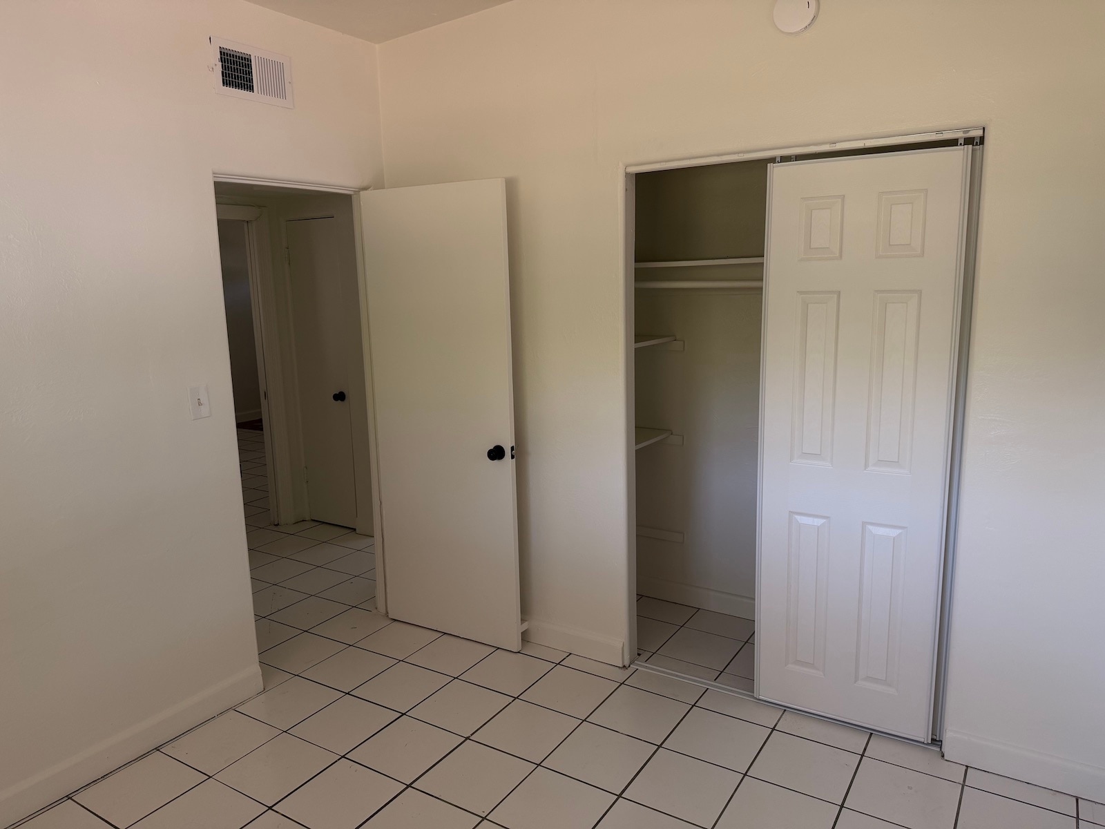 Rear Bedroom - 4825 Burgundy Ln