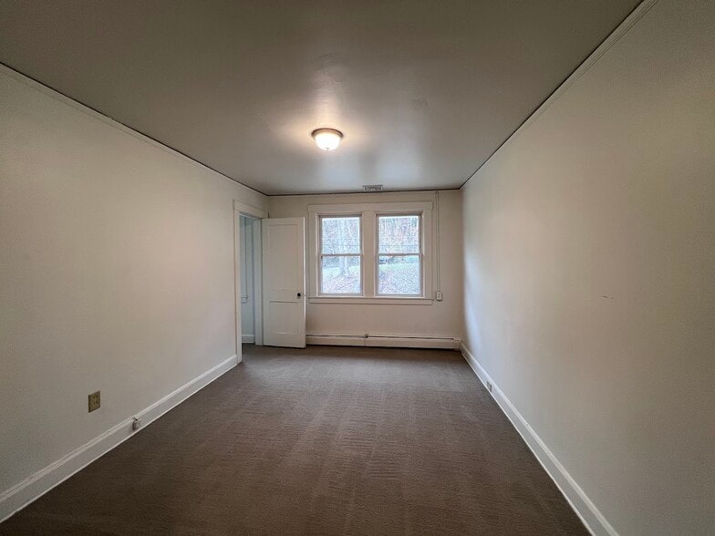 Building Photo - 188 Pennsylvania Ave