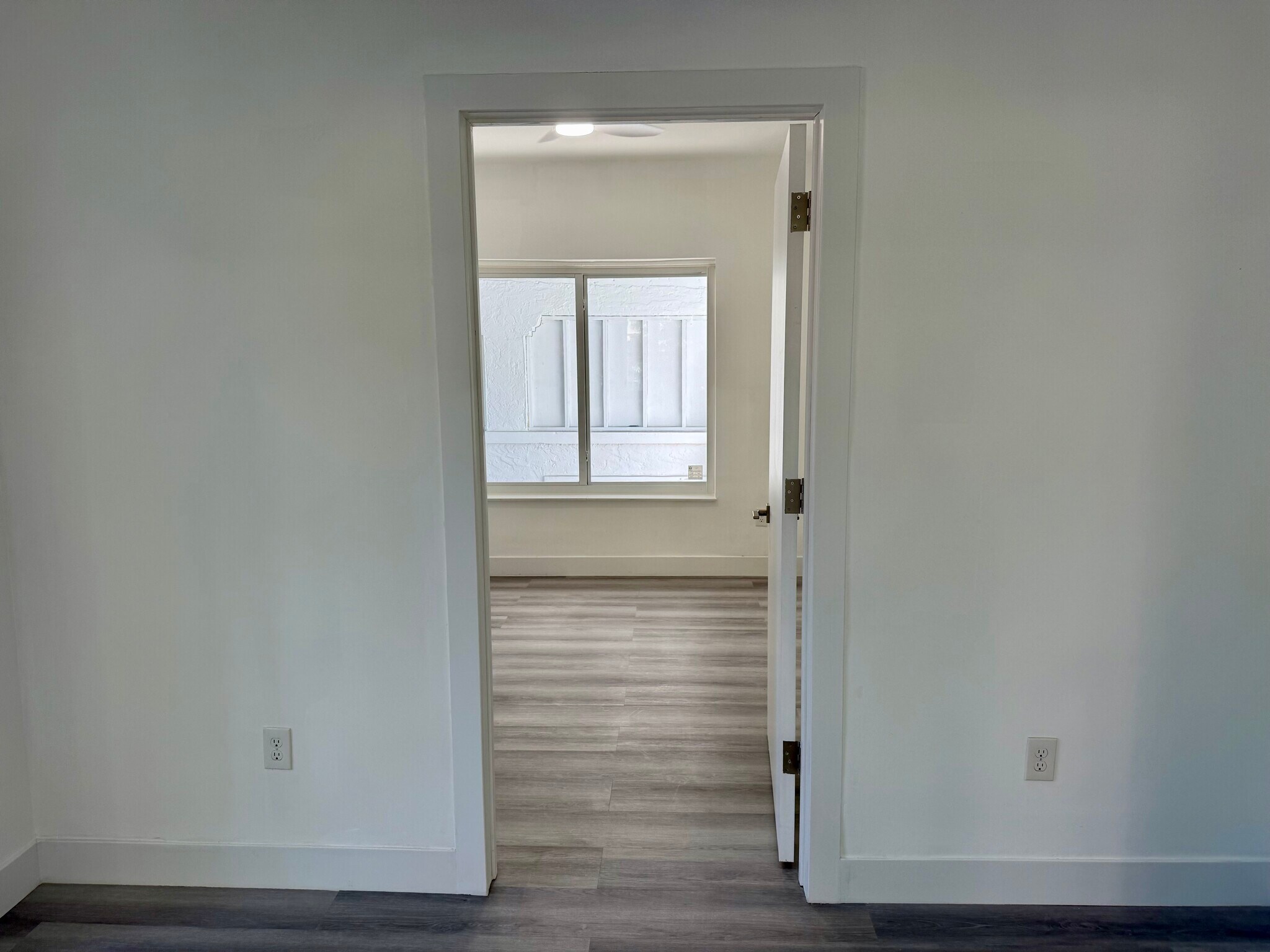 #3 BR - 340 NE 125th St