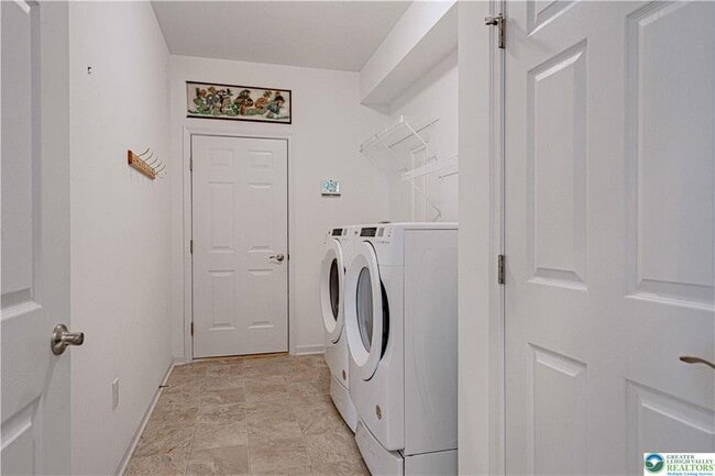 Building Photo - 3855 Victors Way