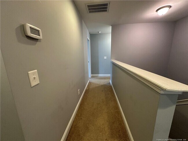 Building Photo - 2149 Heathcote Dr