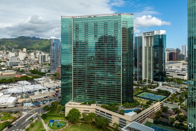 Primary Photo - Ko'olani