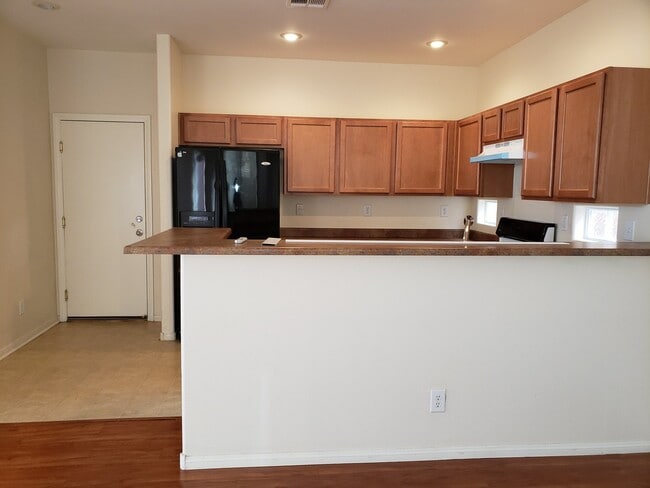 Building Photo - 8904 Nautilus Vista Ct