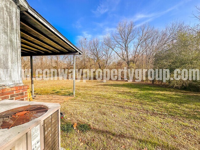 Building Photo - 28 N Broadview St