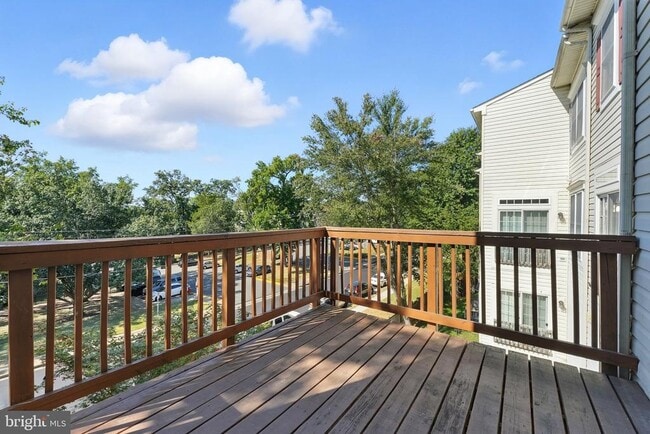 Building Photo - 3363 Beechcliff Dr