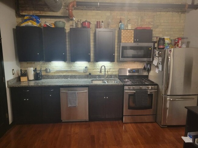 Building Photo - 602 S 9th St