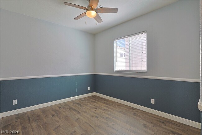 Building Photo - 1287 Horizon Village Ave