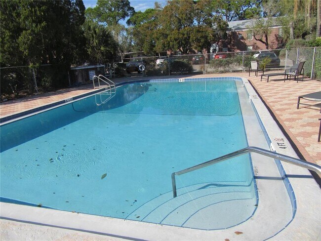 Building Photo - 1143 85th Terrace N