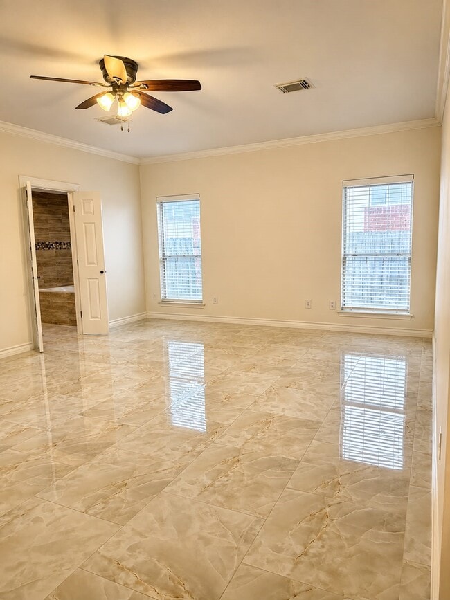 Building Photo - 11915 Gardner Park Ln