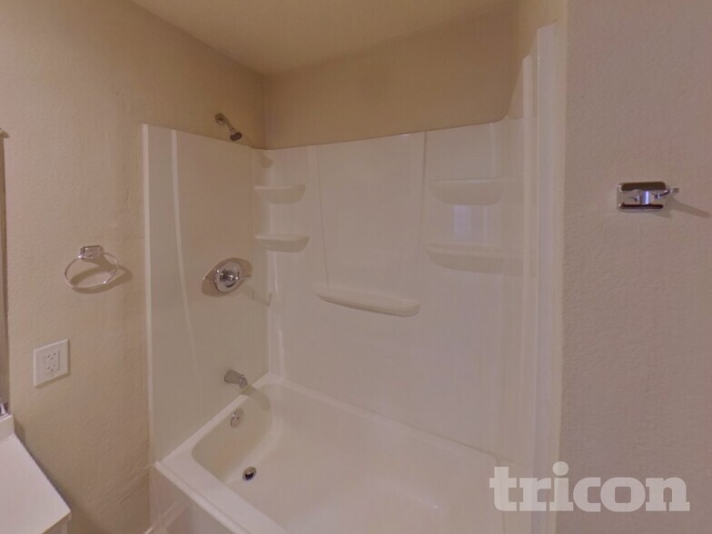 Building Photo - 602 Snapdragon Trail