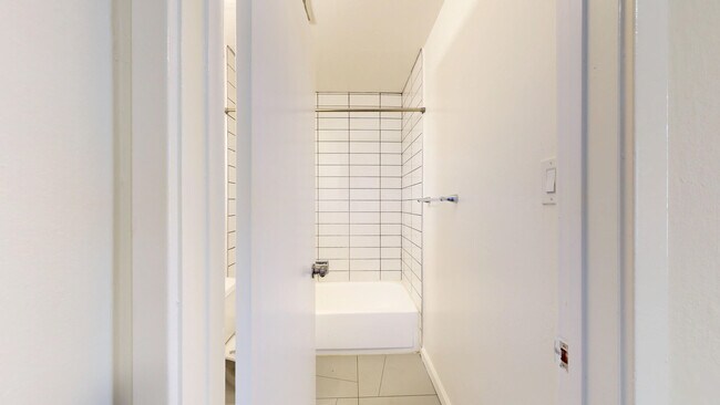 Building Photo - 145 Fell St