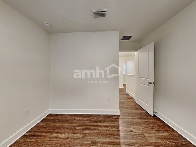 Building Photo - 1020 Bevington Dr