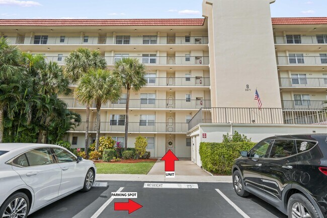 Primary Photo - 3871 Via Poinciana