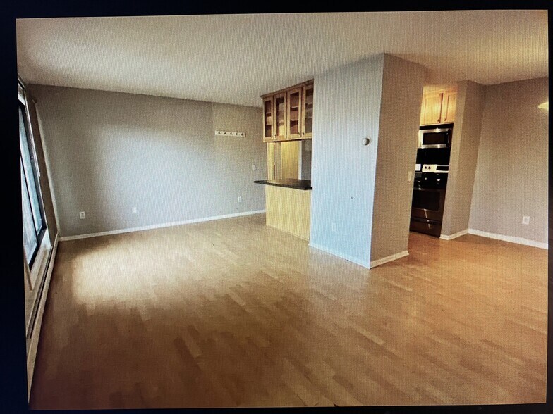 Building Photo - 4110 Rahn Rd