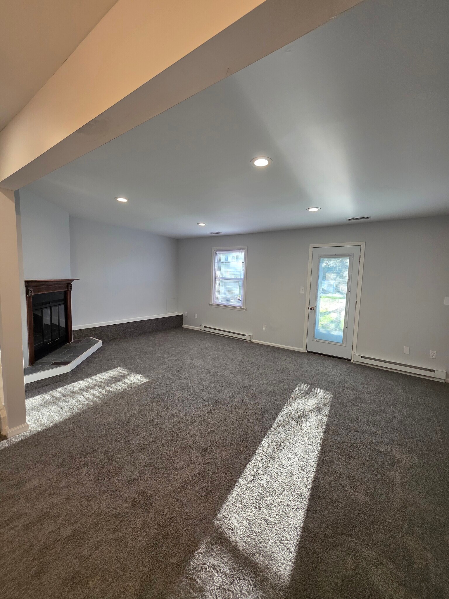 Building Photo - 1930 Cricklewood Cv