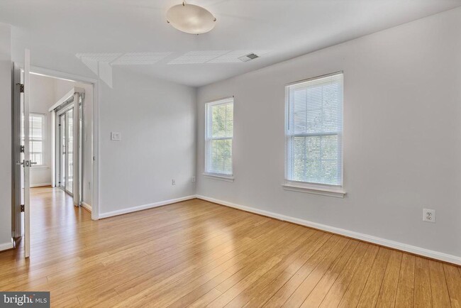 Building Photo - 13107 Millhaven Pl