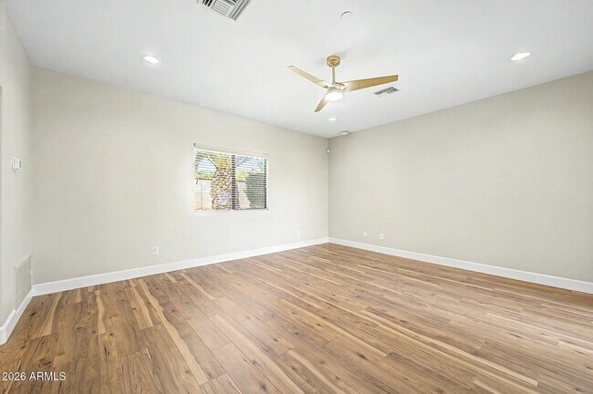 Building Photo - 15452 Chicory Dr