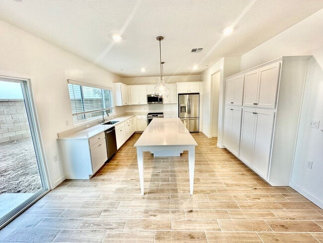 Building Photo - BRAND NEW North Clovis 4/2.5 Lennar
