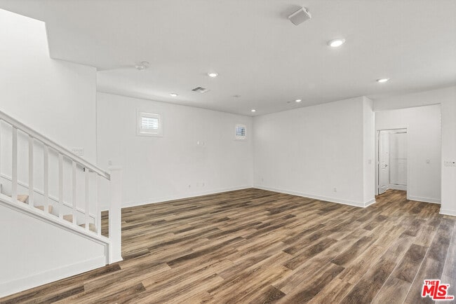 Building Photo - 12329 Primrose Ave