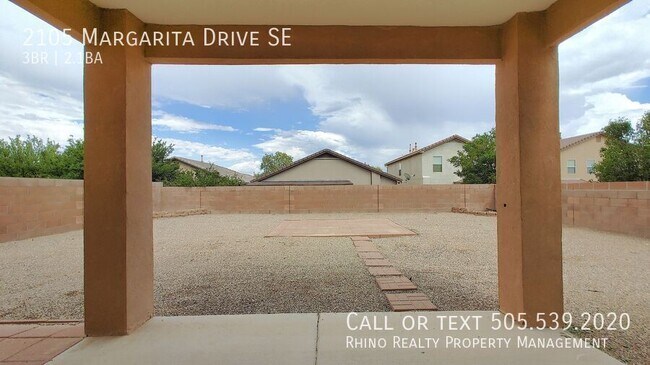 Building Photo - 2105 Margarita Dr SE