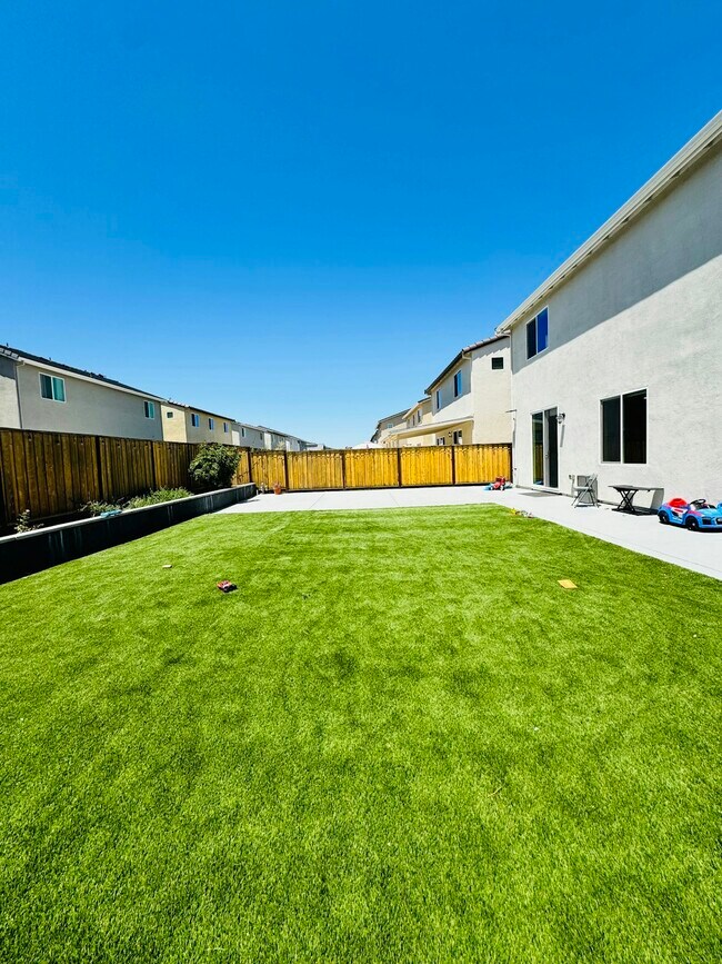 Building Photo - 5356 Knights Valley Ln