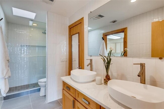 Building Photo - 2803 Brass Buttons Trl