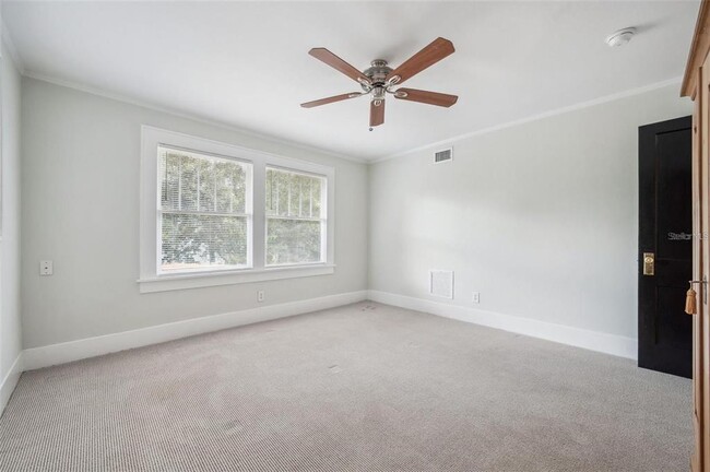 Building Photo - 455 13th Ave NE