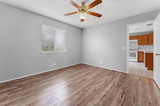 Building Photo - 184 Atlantis