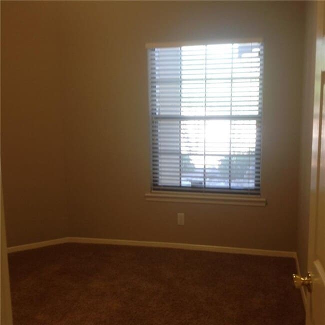 Building Photo - 7532 Le Conte Dr