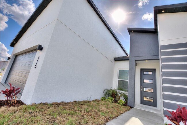 Building Photo - 115 Big Sioux Dr