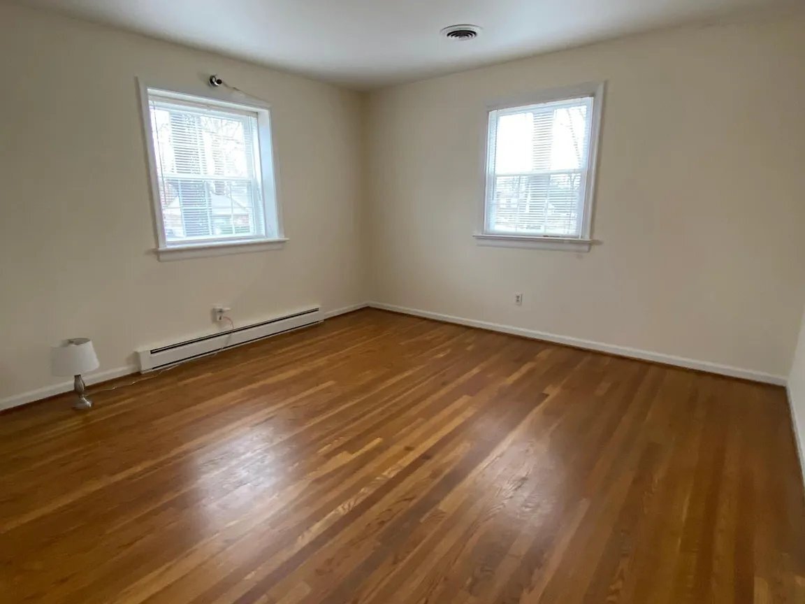 Building Photo - 5913 Sefton Ave