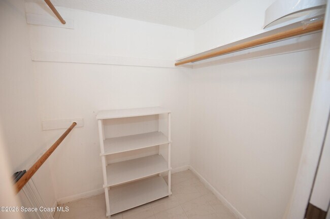 Building Photo - 230 Cape Shores Cir