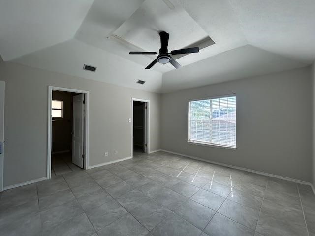 Building Photo - 1011 Sapphire St