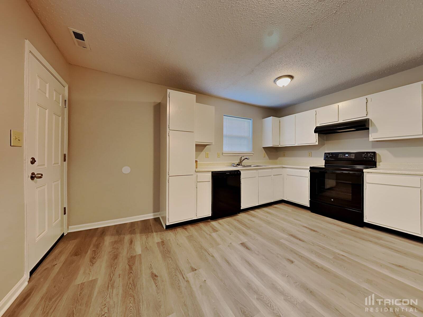 Building Photo - 6346 Cradle River Dr