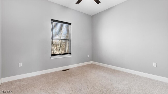 Building Photo - 6965 Chandlersville Rd