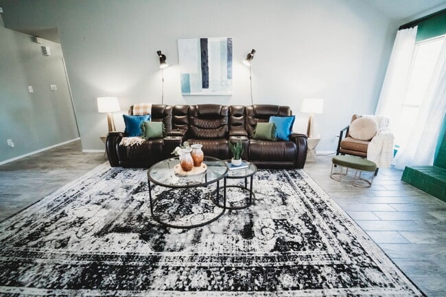 Building Photo - 2607 Rampart Loop