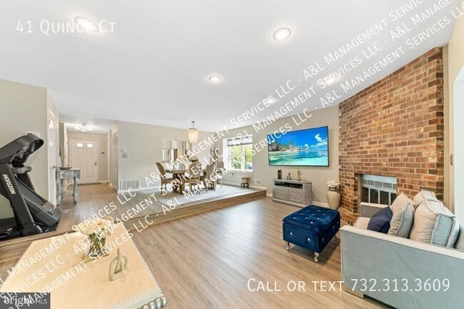 Building Photo - 41 Quince Ct