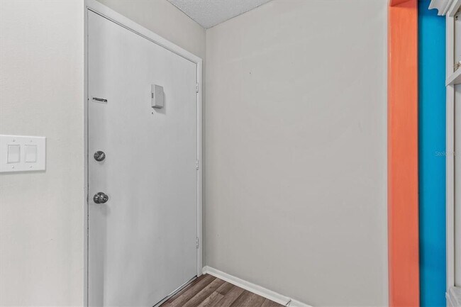 Building Photo - 386 Moorings Cove Dr