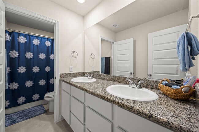 Building Photo - 2873 Terrace Grove Dr